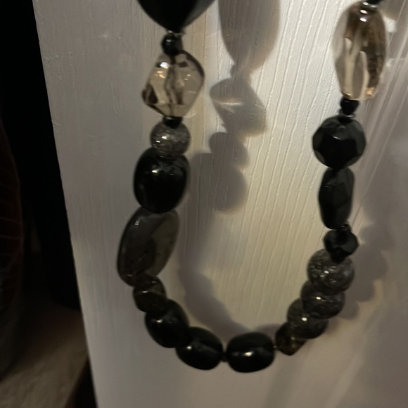Beautiful Beads and glass necklace with a silver medal adjustable clasp. - Picture 3 of 11